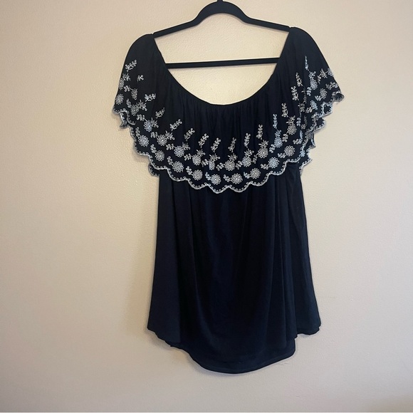 Adrianna Papell Off-the-Shoulder Top – Size 3X - Picture 6 of 7